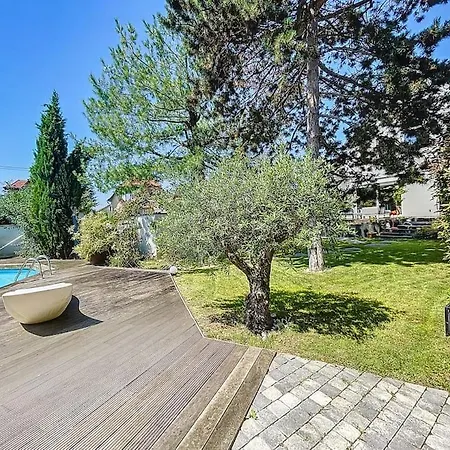 Emeraude Villa